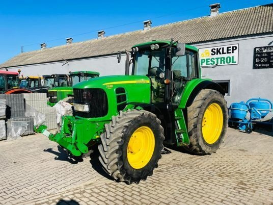 John Deere 7530 - Farm tractor: picture 4 John Deere 7530 - Farm tractor: picture 4