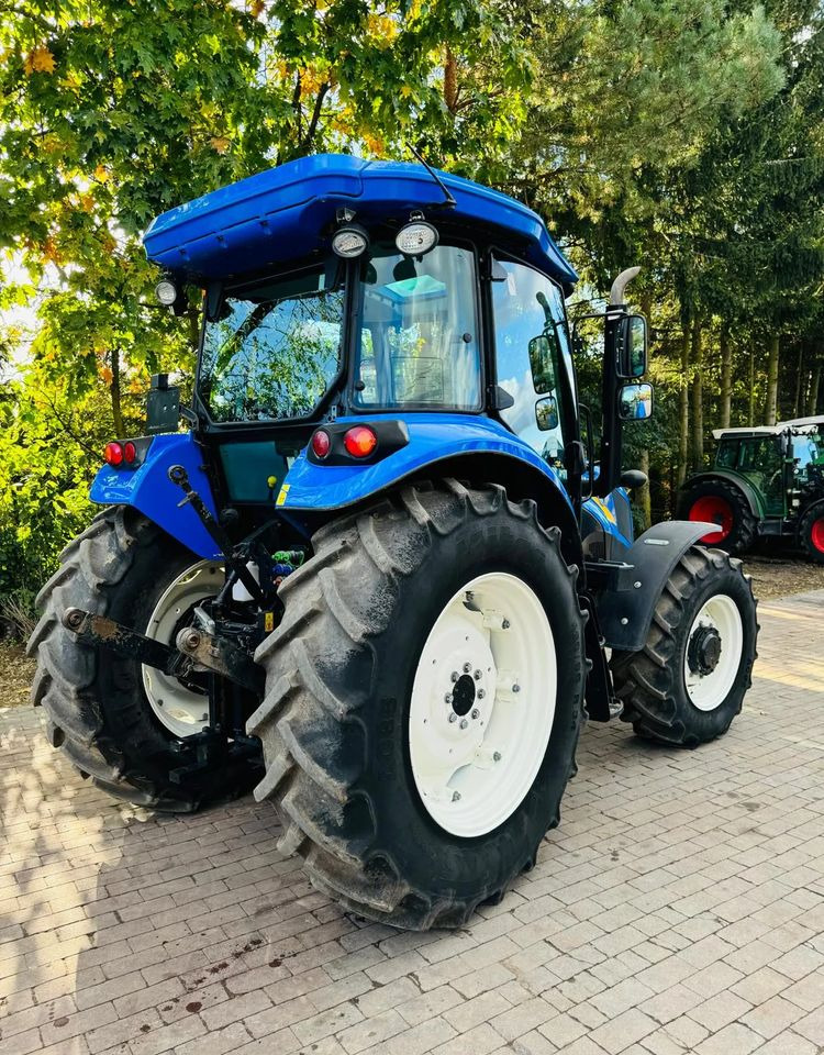 Farm tractor New Holland TD5.95: picture 12
