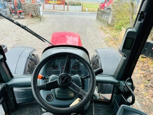 Valtra T213 - Farm tractor: picture 3 Valtra T213 - Farm tractor: picture 3