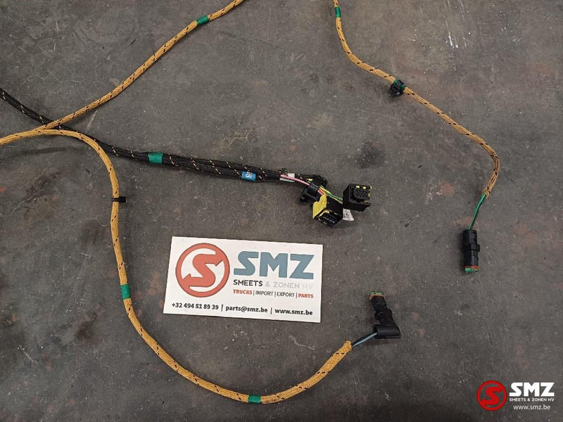 Caterpillar Wiring Harnesses Chassis / Engine / Lightning Cate - Cables/ Wire harness for Material handling equipment: picture 2 Caterpillar Wiring Harnesses Chassis / Engine / Lightning Cate - Cables/ Wire harness for Material handling equipment: picture 2