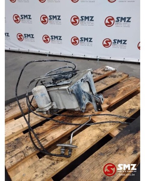 MAN Occ AdBlue module MAN TGS Bosch Denoxtronic 003852 - Fuel system for Truck: picture 1 MAN Occ AdBlue module MAN TGS Bosch Denoxtronic 003852 - Fuel system for Truck: picture 1