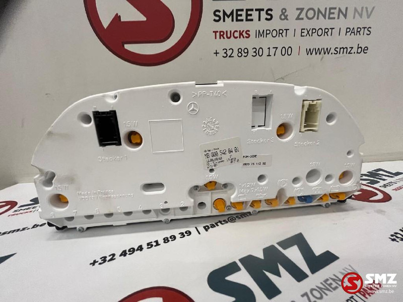 Mercedes-Benz Instrumentenpaneel mercedes vito a0005428401 - Dashboard for Car: picture 3 Mercedes-Benz Instrumentenpaneel mercedes vito a0005428401 - Dashboard for Car: picture 3