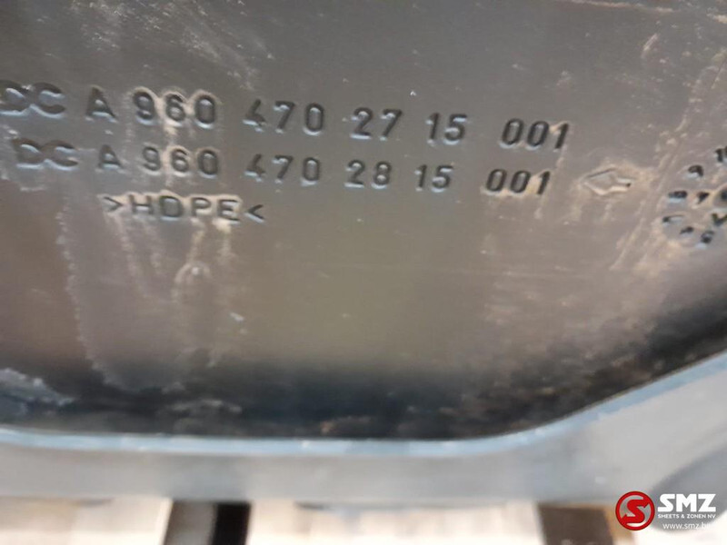 Mercedes-Benz Occ AdBluetank 60L Mercedes Actros A9604702715 - Fuel system for Truck: picture 5 Mercedes-Benz Occ AdBluetank 60L Mercedes Actros A9604702715 - Fuel system for Truck: picture 5