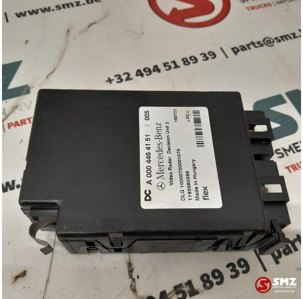 Mercedes-Benz Occ ECU Video Radar Desicion Unit regeleenheid Mer - ECU for Truck: picture 2 Mercedes-Benz Occ ECU Video Radar Desicion Unit regeleenheid Mer - ECU for Truck: picture 2