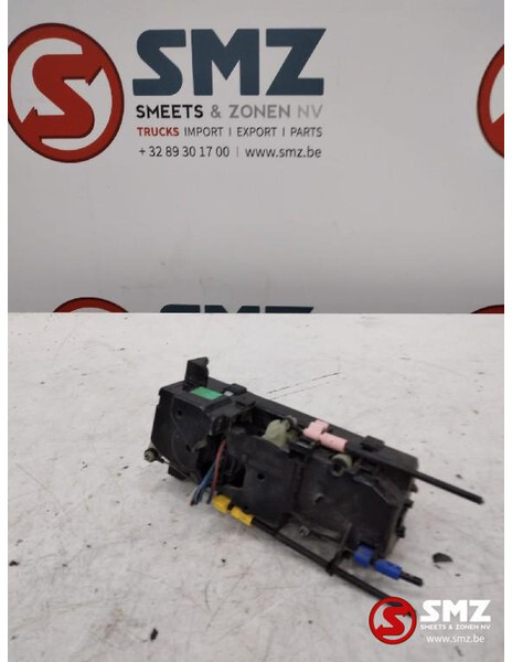 Mercedes-Benz Occ aircopaneel Mercedes Atego - Heating/ Ventilation for Truck: picture 2 Mercedes-Benz Occ aircopaneel Mercedes Atego - Heating/ Ventilation for Truck: picture 2