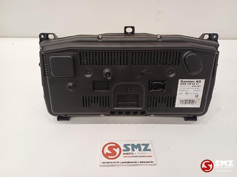 Mercedes-Benz Occ instrumentenpaneel Mercedes - Dashboard for Truck: picture 2 Mercedes-Benz Occ instrumentenpaneel Mercedes - Dashboard for Truck: picture 2