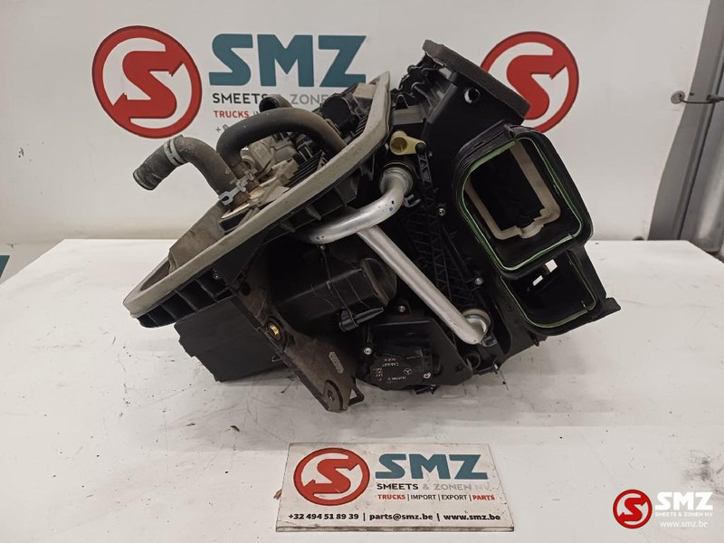 Mercedes-Benz Occ kachelhuis Mercedes - Heating/ Ventilation for Truck: picture 4 Mercedes-Benz Occ kachelhuis Mercedes - Heating/ Ventilation for Truck: picture 4