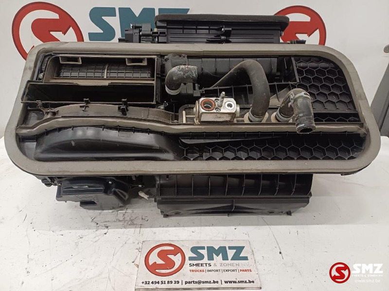 Mercedes-Benz Occ kachelhuis Mercedes - Heating/ Ventilation for Truck: picture 2 Mercedes-Benz Occ kachelhuis Mercedes - Heating/ Ventilation for Truck: picture 2