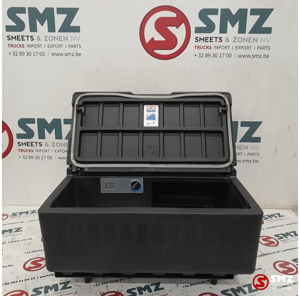 Mercedes-Benz Occ koelkast Mercedes - Cab and interior for Truck: picture 1 Mercedes-Benz Occ koelkast Mercedes - Cab and interior for Truck: picture 1