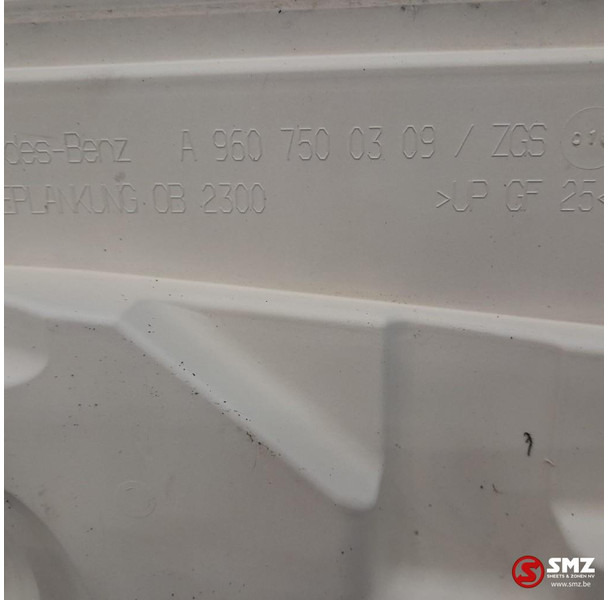 Mercedes-Benz Occ motorkap Mercedes - Hood for Truck: picture 3 Mercedes-Benz Occ motorkap Mercedes - Hood for Truck: picture 3