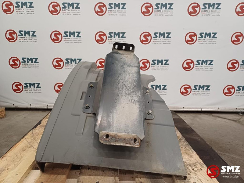 Mercedes-Benz Occ spatbord linksvooraan Mercedes - Body and exterior for Truck: picture 4 Mercedes-Benz Occ spatbord linksvooraan Mercedes - Body and exterior for Truck: picture 4