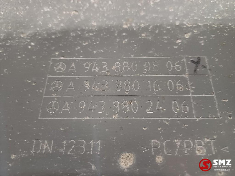 Mercedes-Benz Occ spatbord linksvooraan Mercedes - Body and exterior for Truck: picture 5 Mercedes-Benz Occ spatbord linksvooraan Mercedes - Body and exterior for Truck: picture 5