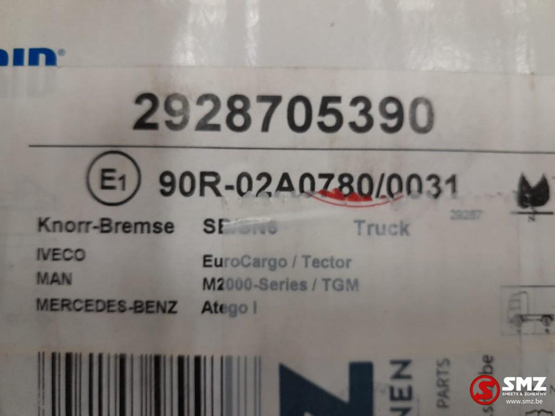 Mercedes-Benz Remblokkenset Mercedes - Brake pads for Truck: picture 4 Mercedes-Benz Remblokkenset Mercedes - Brake pads for Truck: picture 4