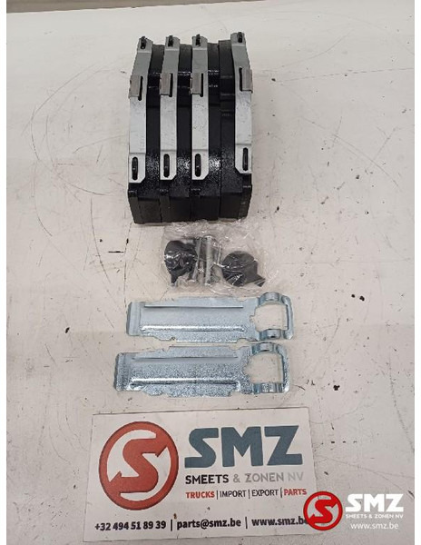 Mercedes-Benz Remblokkenset Mercedes - Brake pads for Truck: picture 1 Mercedes-Benz Remblokkenset Mercedes - Brake pads for Truck: picture 1