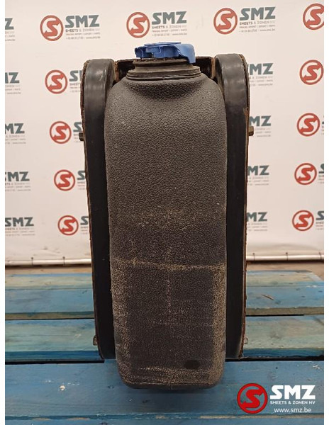 Renault Occ AdBluetank + AdBlueniveausensor Renault - Fuel system for Truck: picture 1 Renault Occ AdBluetank + AdBlueniveausensor Renault - Fuel system for Truck: picture 1