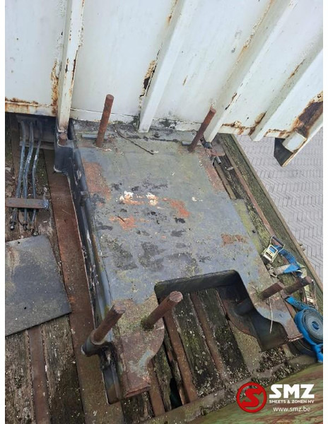 Diversen Occ Open laadbak 810cm + twistlocks - Spare parts for Truck: picture 5 Diversen Occ Open laadbak 810cm + twistlocks - Spare parts for Truck: picture 5