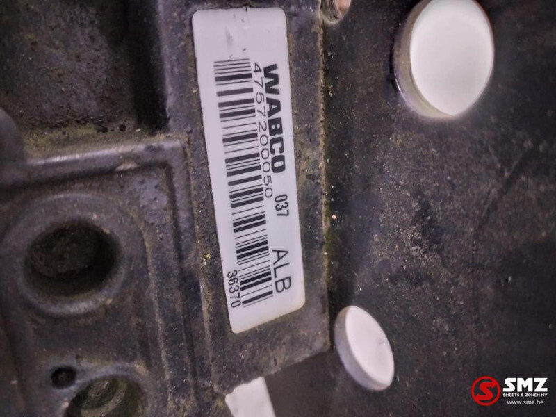 Mercedes-Benz Occ remkrachtregelaar + ABS magneetventiel vooras - Spare parts for Truck: picture 3 Mercedes-Benz Occ remkrachtregelaar + ABS magneetventiel vooras - Spare parts for Truck: picture 3