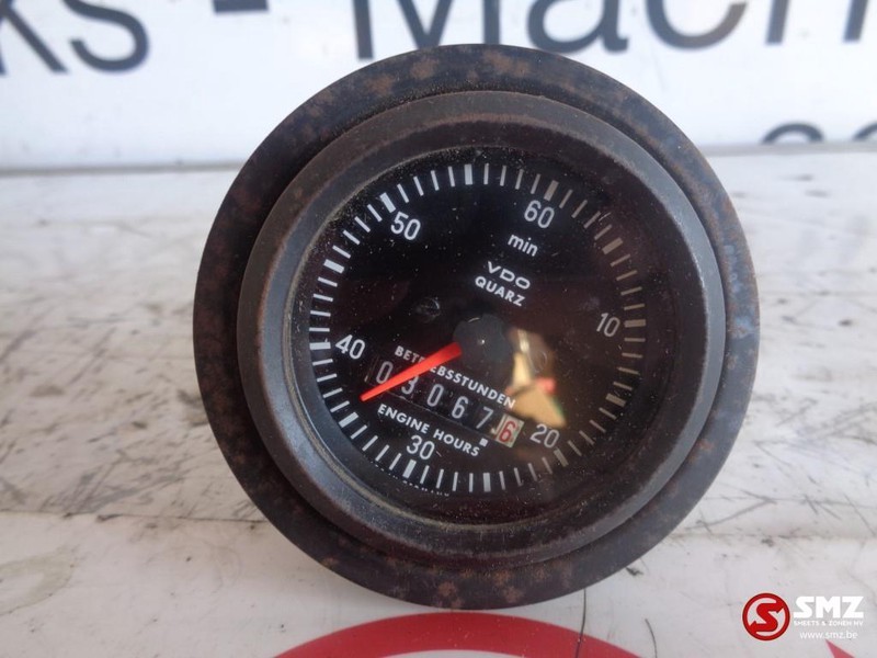 VDO Occ motor uren meter - Dashboard for Truck: picture 2 VDO Occ motor uren meter - Dashboard for Truck: picture 2
