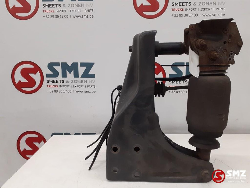 Volvo Occ cabineschokdemper + bevestiging links Volvo - Shock absorber for Truck: picture 1 Volvo Occ cabineschokdemper + bevestiging links Volvo - Shock absorber for Truck: picture 1