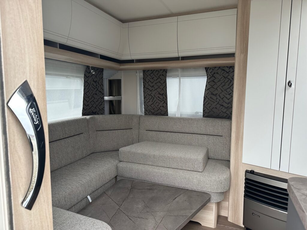 DE LUXE 495 UL 2024 - Caravan: picture 5 DE LUXE 495 UL 2024 - Caravan: picture 5