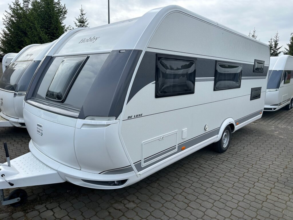 Caravan DE LUXE 545 KMF 2024: picture 1