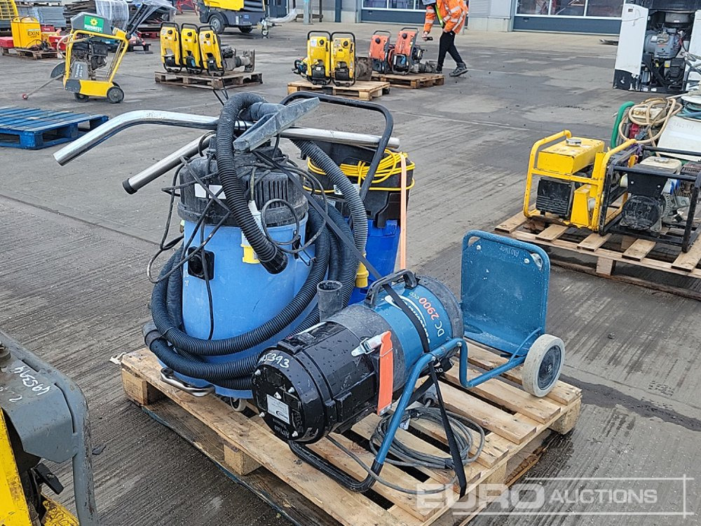 110Volt Vasuum Cleaner (2 of), 110Volt Dust Control Unit - Construction equipment: picture 1 110Volt Vasuum Cleaner (2 of), 110Volt Dust Control Unit - Construction equipment: picture 1