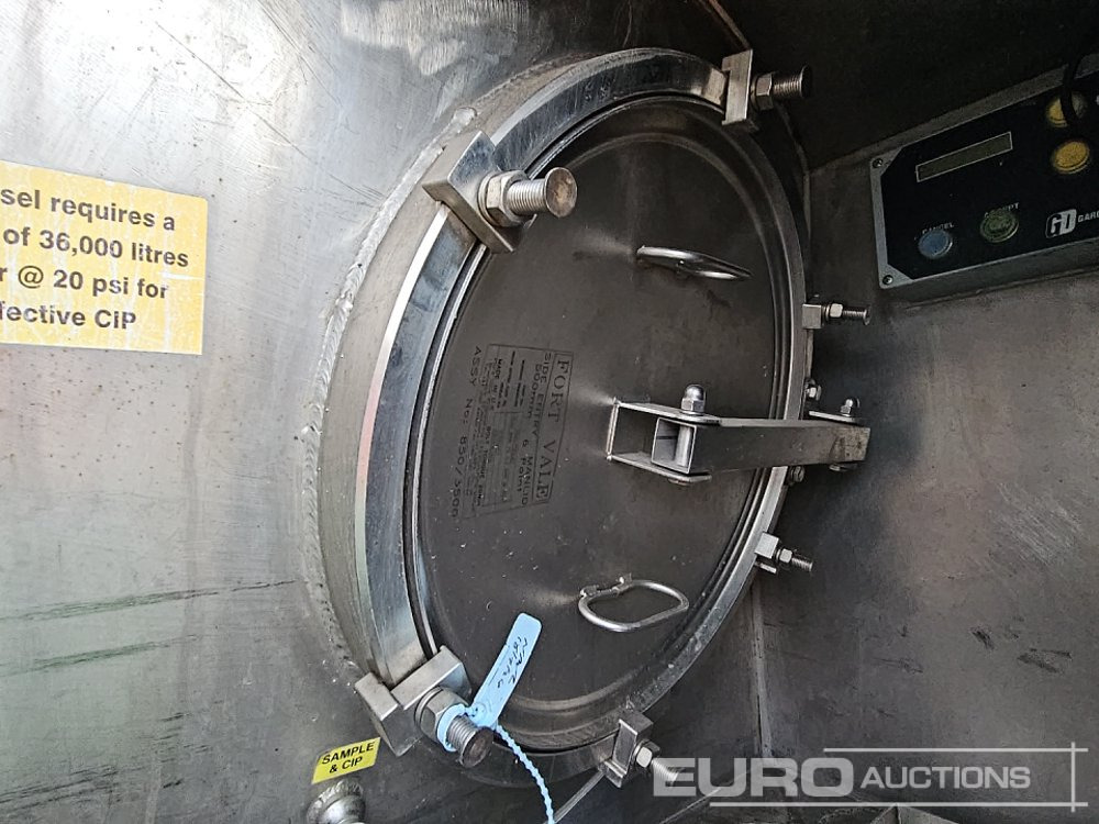 Tank truck 2006 Scania P340: picture 20