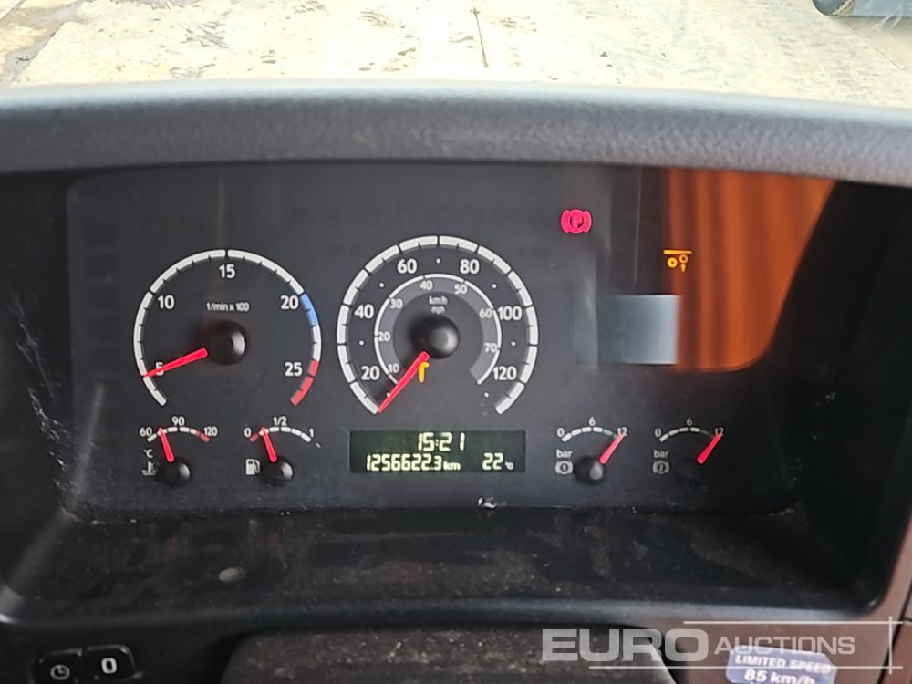 Tank truck 2006 Scania P340: picture 47