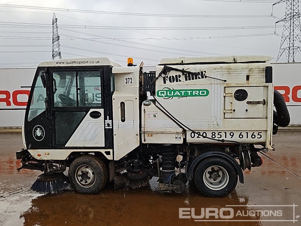 2009 Scarab 4x2 Road Sweeper, Reverse Camera, Automatic Gearbox - Road sweeper: picture 3 2009 Scarab 4x2 Road Sweeper, Reverse Camera, Automatic Gearbox - Road sweeper: picture 3