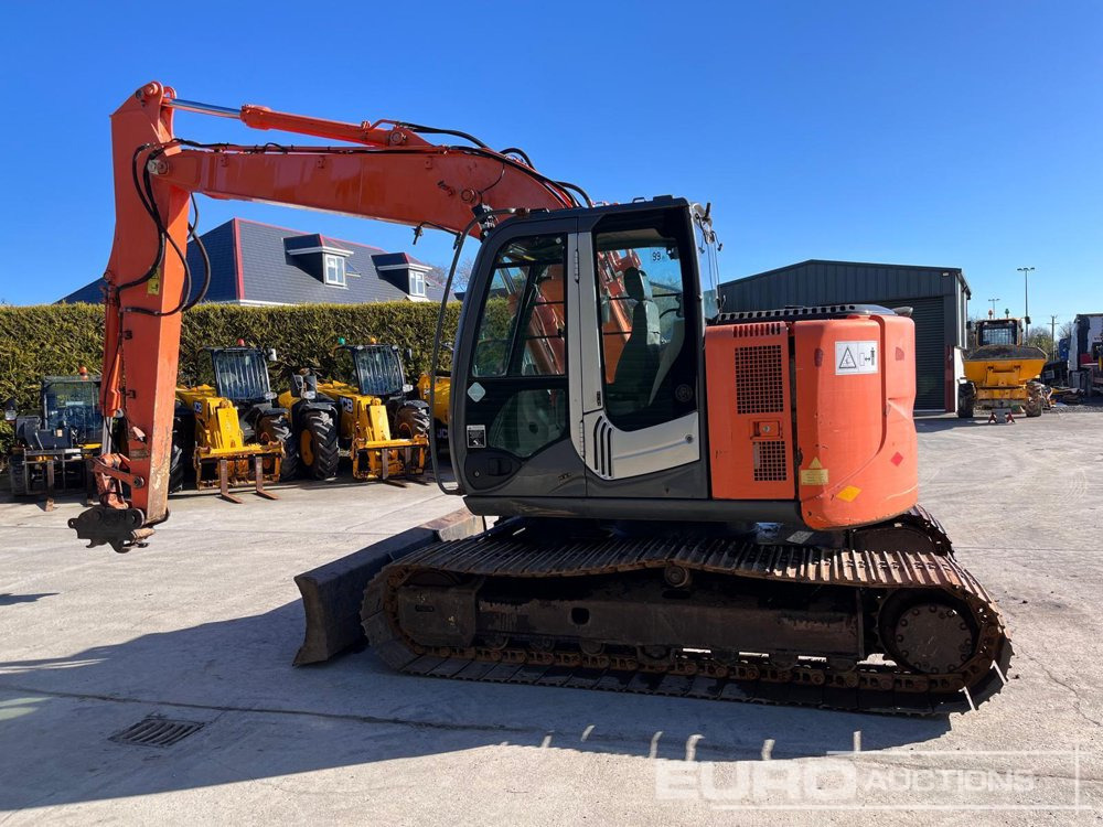 2011 Hitachi ZX135US-3 - Crawler excavator: picture 5 2011 Hitachi ZX135US-3 - Crawler excavator: picture 5