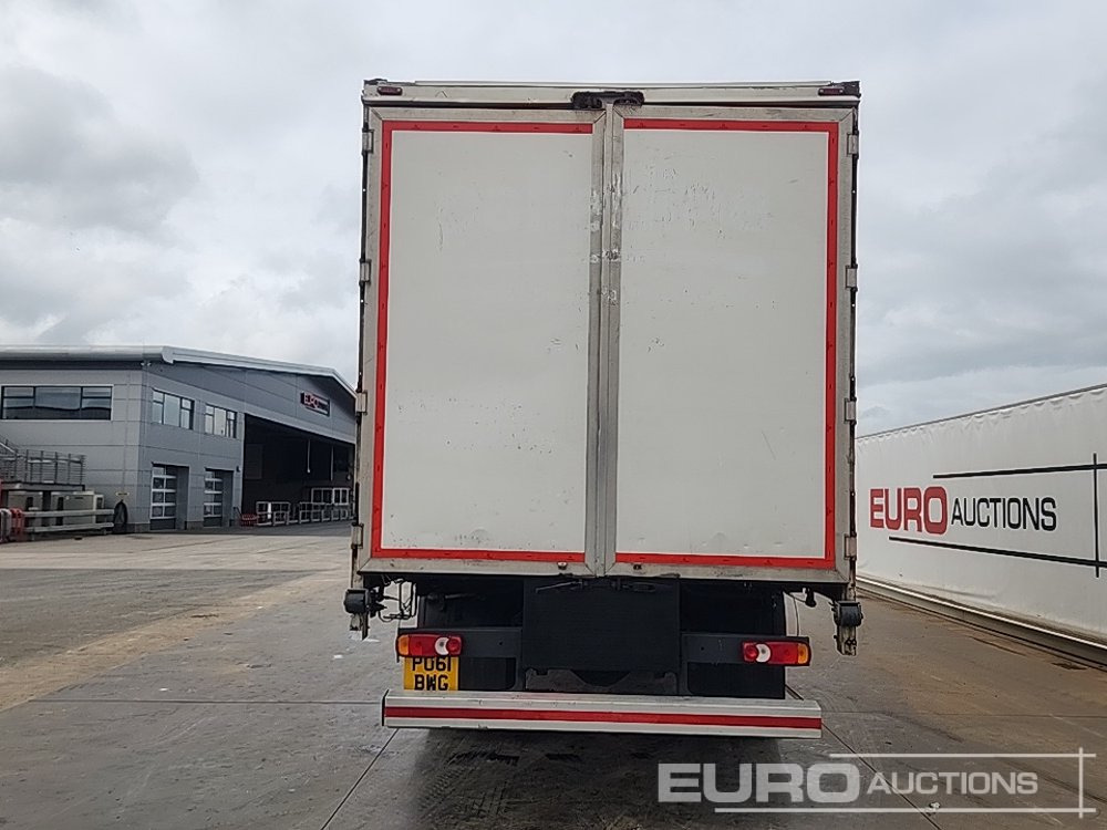 2011 Volvo 240 - Curtainsider truck: picture 4 2011 Volvo 240 - Curtainsider truck: picture 4