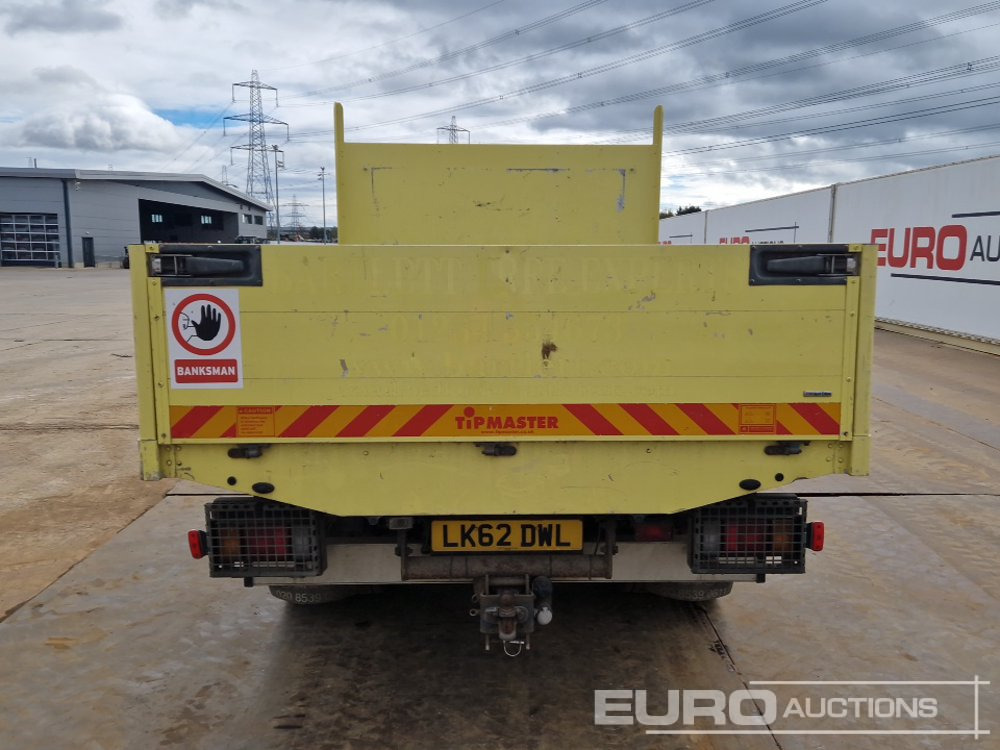 2012 Isuzu NPR-6 N62.150M - Dropside/ Flatbed truck: picture 4 2012 Isuzu NPR-6 N62.150M - Dropside/ Flatbed truck: picture 4