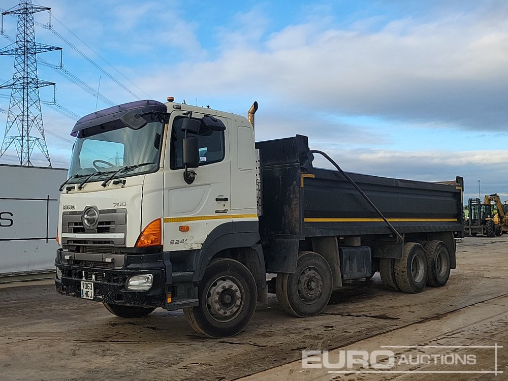 2014 Hino 700-3241 - Tipper: picture 1 2014 Hino 700-3241 - Tipper: picture 1