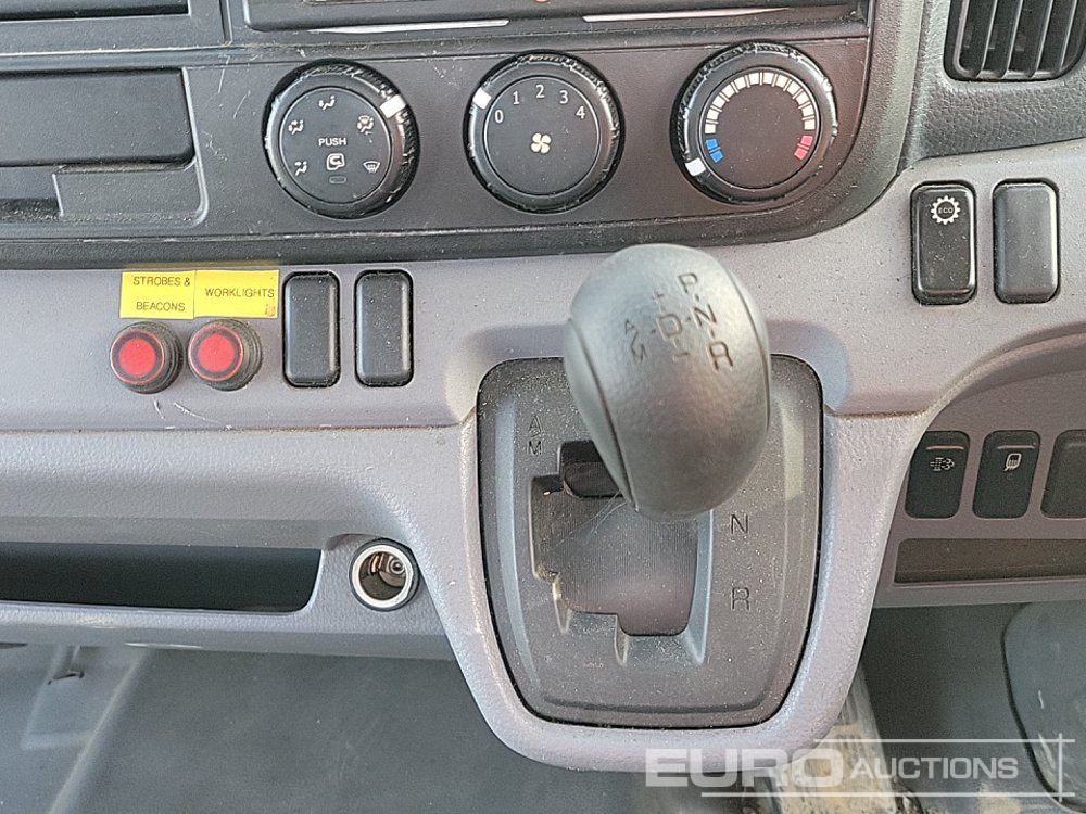 Dropside/ Flatbed truck for transportation of heavy machinery 2014 Mitsubishi Canter 7C15: picture 22