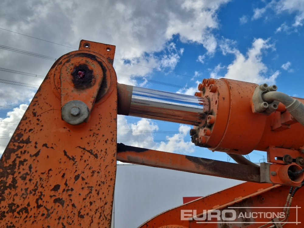 Wheel loader 2015 Doosan DL300-3: picture 28