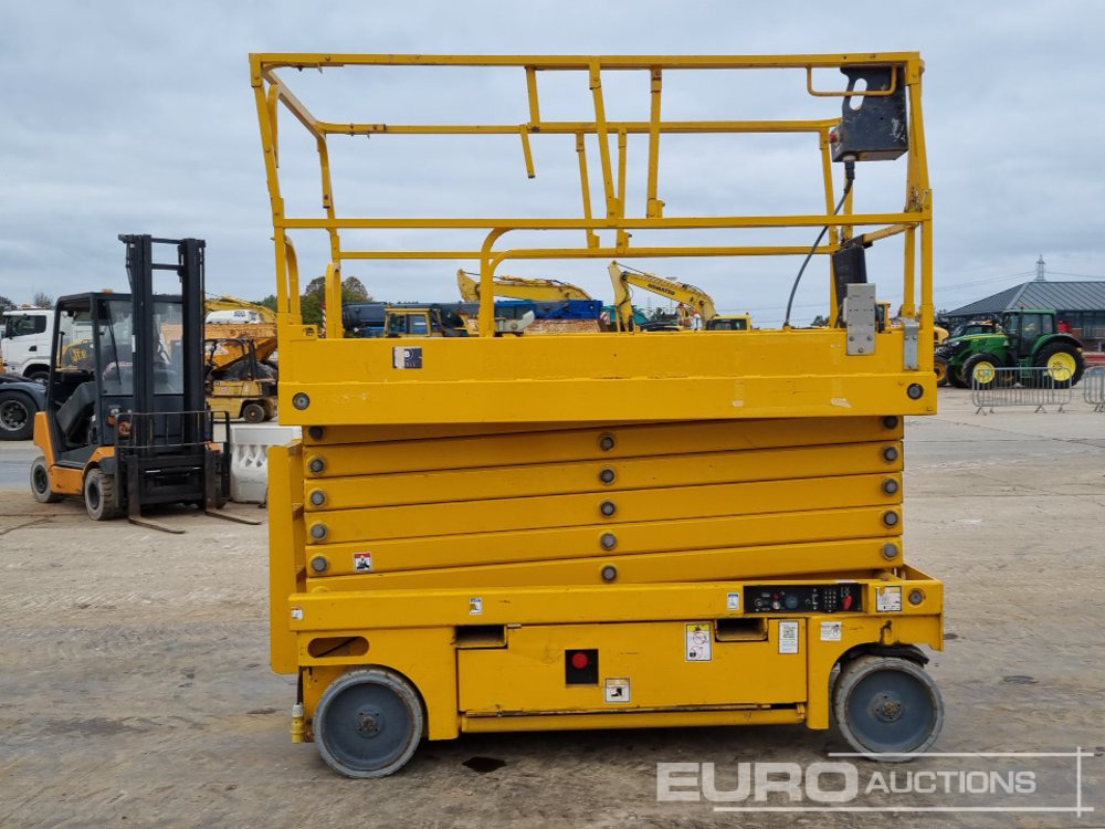 Aerial platform 2015 Haulotte Compact 14: picture 6 Aerial platform 2015 Haulotte Compact 14: picture 6