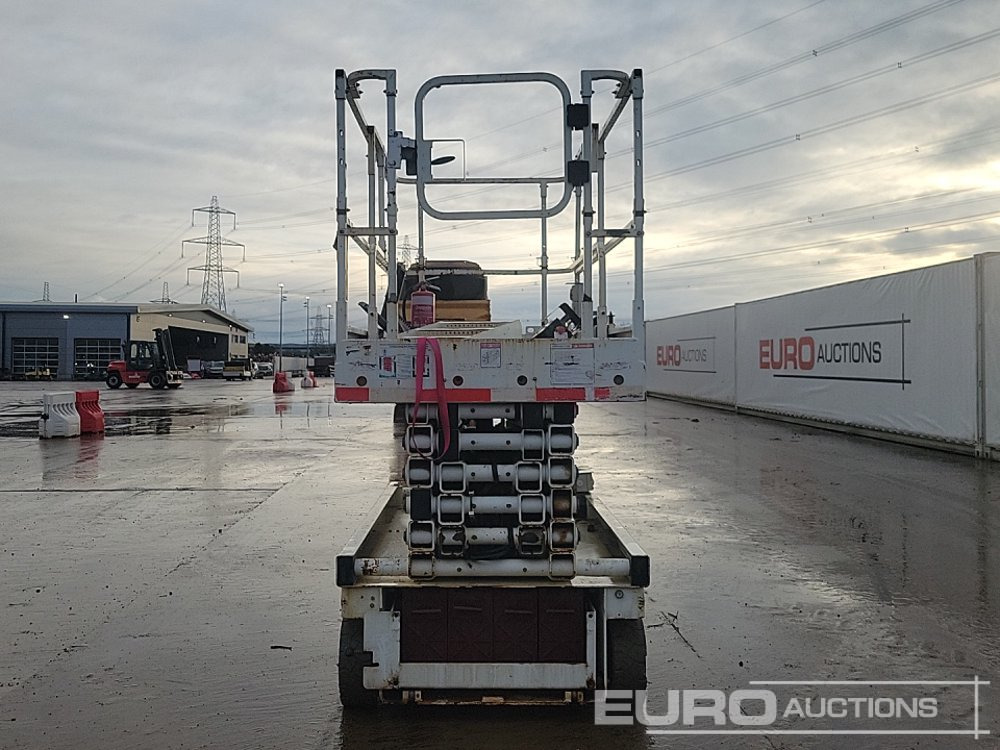 2015 Haulotte Compact 14 - Aerial platform: picture 4 2015 Haulotte Compact 14 - Aerial platform: picture 4