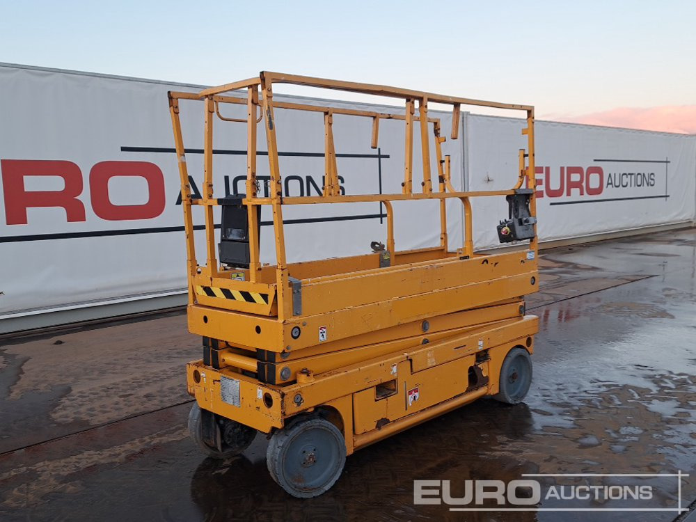 2015 Haulotte Compact 8 - Aerial platform: picture 1 2015 Haulotte Compact 8 - Aerial platform: picture 1