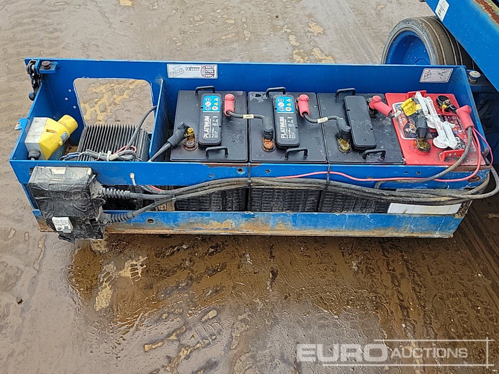 Aerial platform 2015 SkyJack SJIII-3220: picture 13