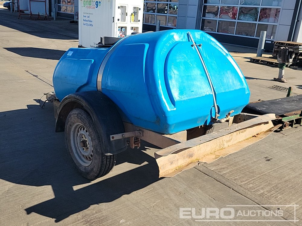 2016 Bowser Supply Single Axle Plastic Water Bowser - Storage tank: picture 3 2016 Bowser Supply Single Axle Plastic Water Bowser - Storage tank: picture 3