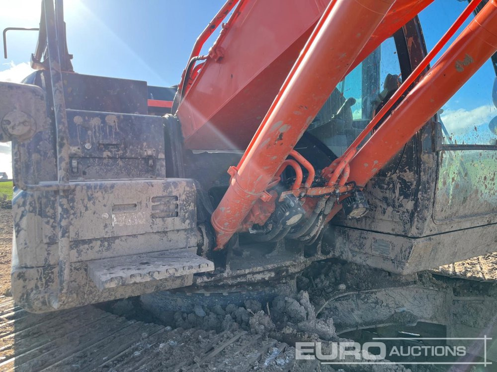 2017 Hitachi ZX210LC-6 - Crawler excavator: picture 4 2017 Hitachi ZX210LC-6 - Crawler excavator: picture 4