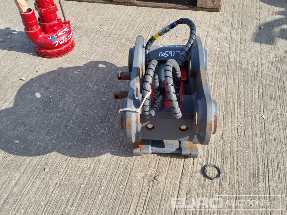 2017 Strickland Hydraulic Double Lock QH 45mm Pin to suit 4-6 Ton Excavator - Quick coupler: picture 4 2017 Strickland Hydraulic Double Lock QH 45mm Pin to suit 4-6 Ton Excavator - Quick coupler: picture 4