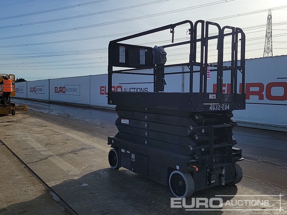 2018 Snorkel S4732E - Scissor lift: picture 3 2018 Snorkel S4732E - Scissor lift: picture 3