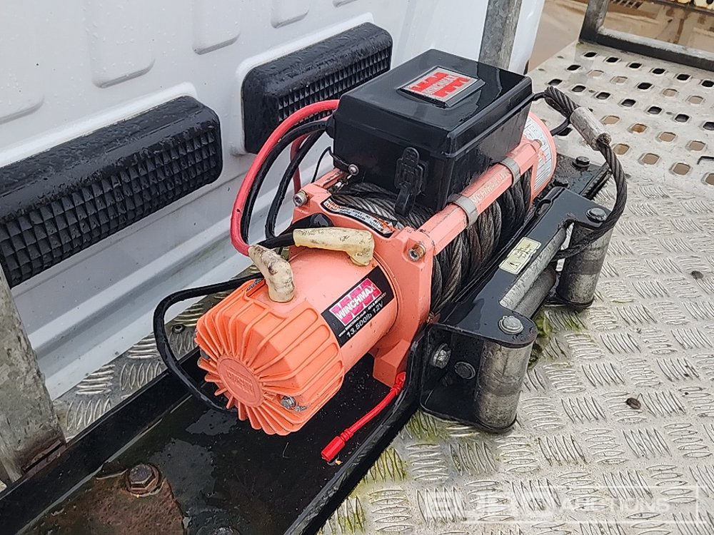 Flatbed van 2019 Ford Transit 350: picture 15