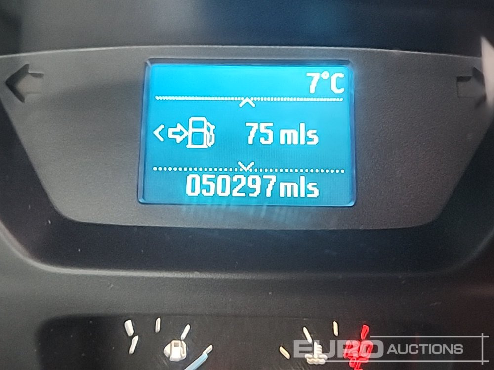 Flatbed van 2019 Ford Transit 350: picture 47