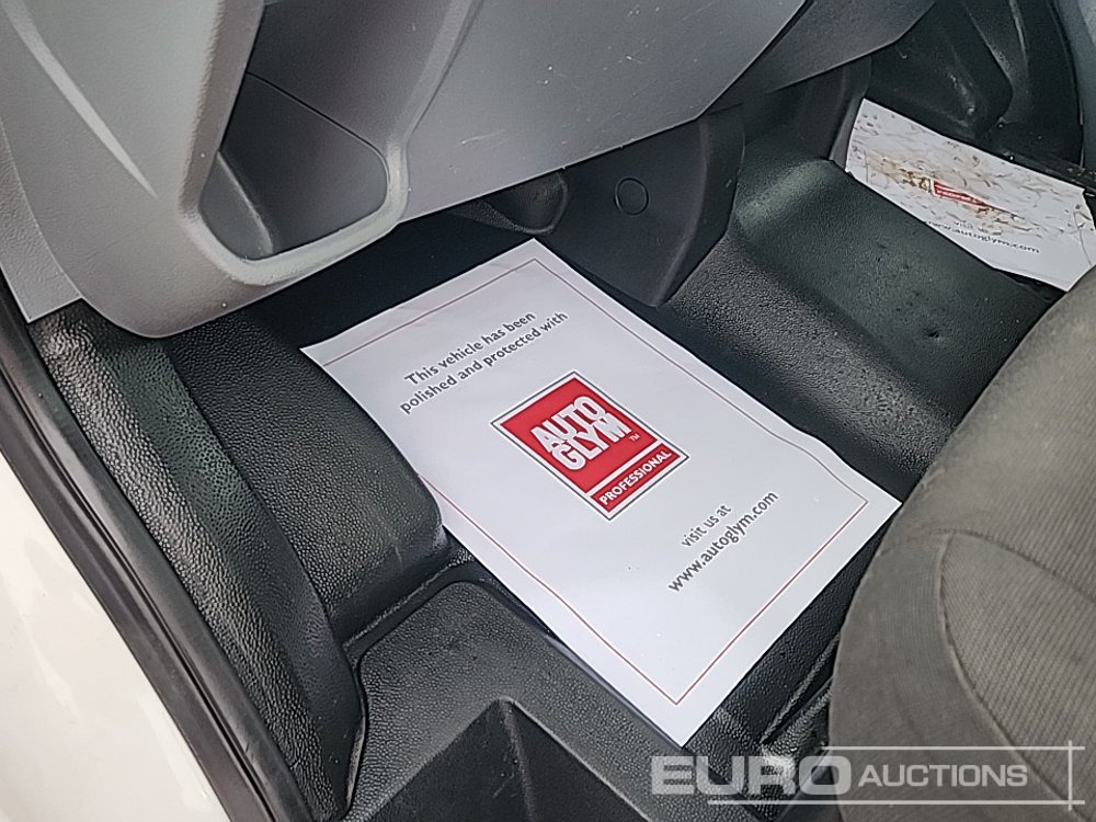 Flatbed van 2019 Ford Transit 350: picture 18