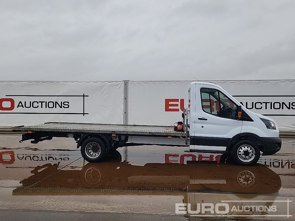 Flatbed van 2019 Ford Transit 350: picture 6