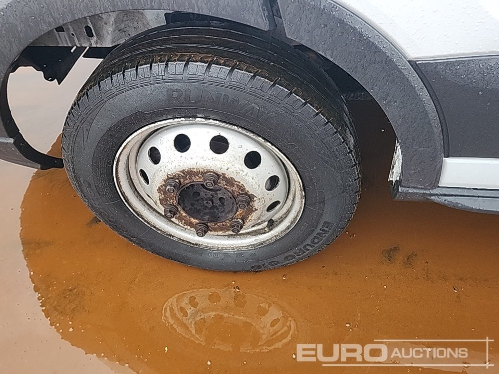 Flatbed van 2019 Ford Transit 350: picture 9