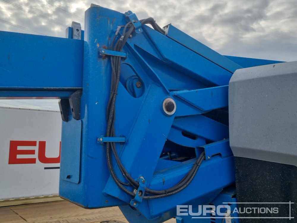 Aerial platform 2019 Genie Z62/40: picture 25