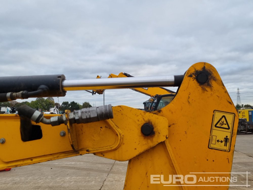 Mini excavator 2019 JCB 16C-1: picture 20